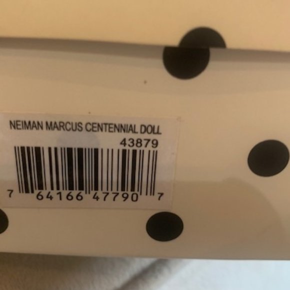 Neiman Marcus NIB Madame Alexander Doll - Picture 7 of 8